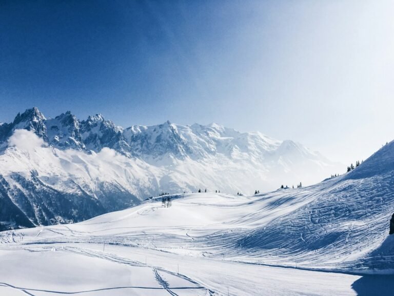 Snowy mountains above Chamonix, France. Photo: Chris Biron / Unsplash