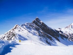 Snow-covered alpine mountain illustrating the Mayrhofen skiing guide